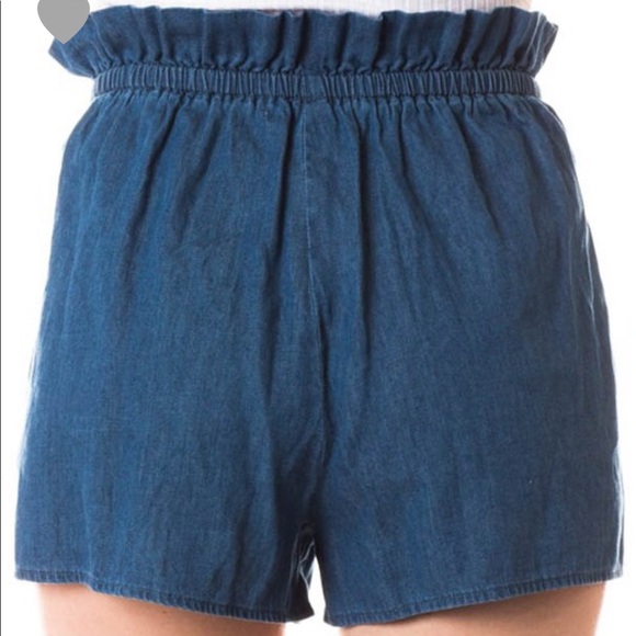 🆕 High Rise Paper Bag Chambray Shorts - Picture 6 of 6